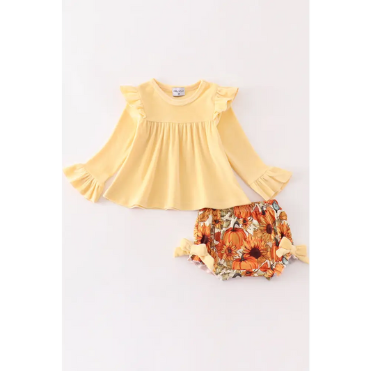 Beige velvet pumpkin girl baby set - baby