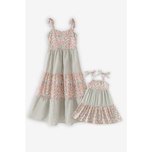 Floral seersucker strap dress mom & - Dress